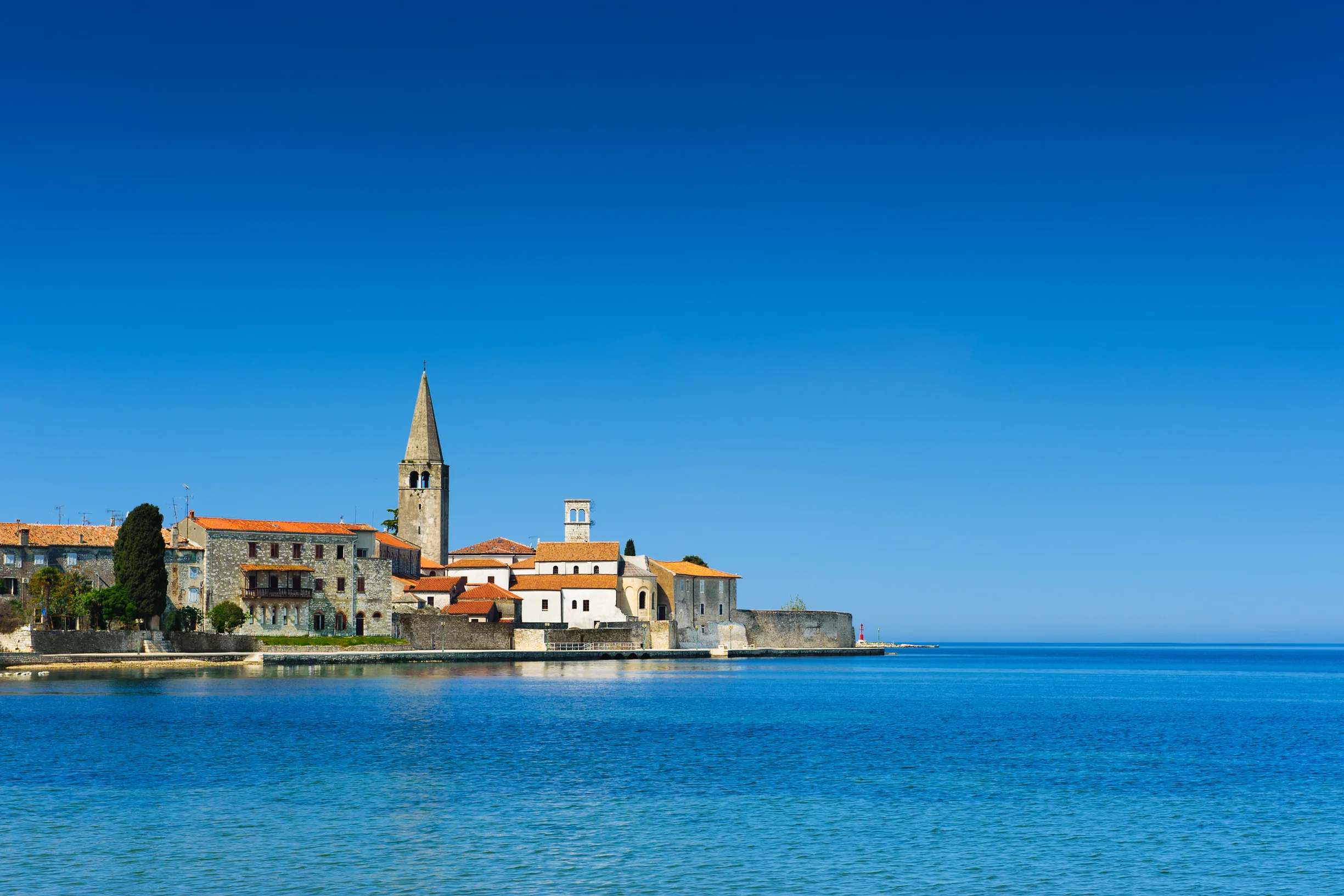 Bali 4.6 vs Fountaine Pajot Astrea 42: Which Catamaran for Your Croatian Charter?