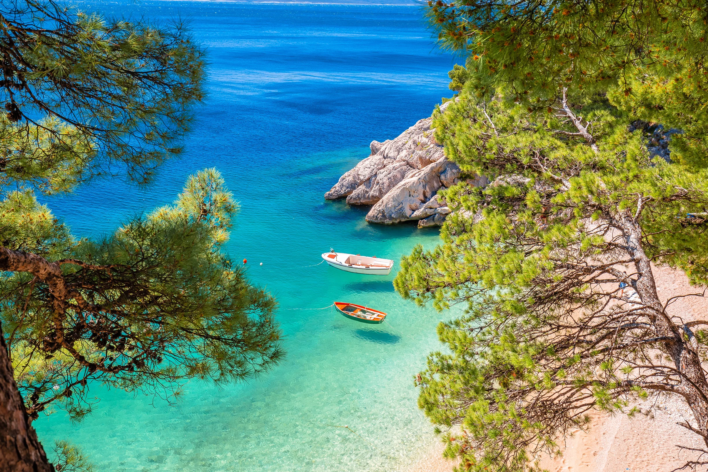 A Day on a Croatian Catamaran: From Sunrise Anchor to Sunset Konoba Dinner